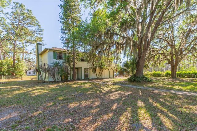 17616 EAGLE LANE, Lutz, FL 33558