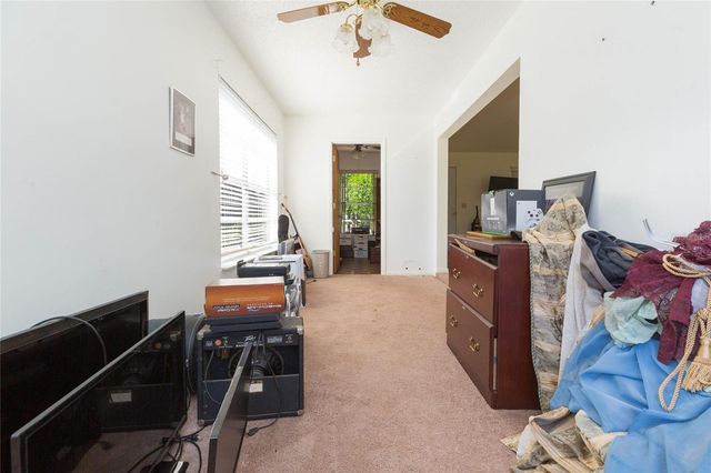 17616 EAGLE LANE, Lutz, FL 33558