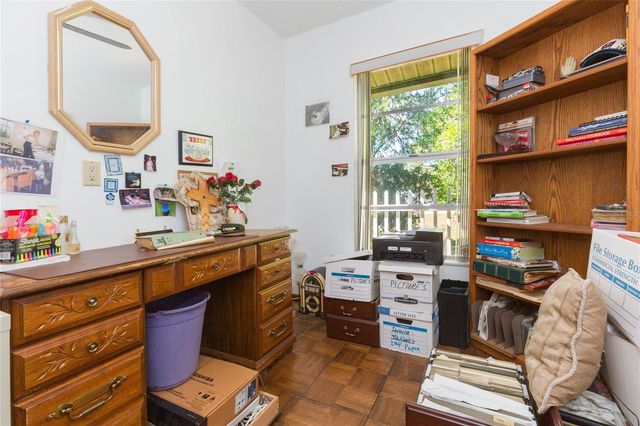 17616 EAGLE LANE, Lutz, FL 33558