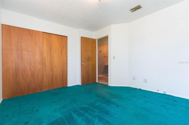 17616 EAGLE LANE, Lutz, FL 33558