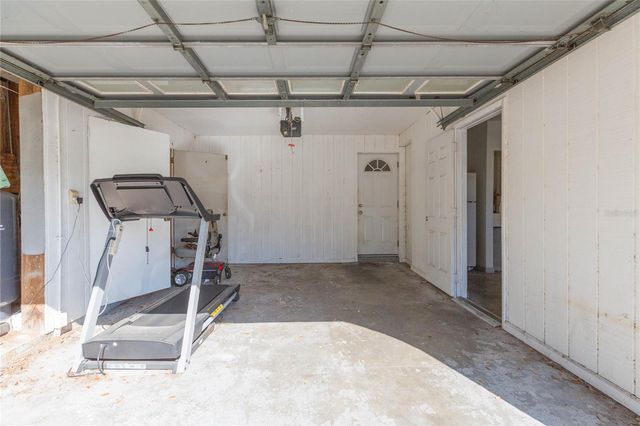 17616 EAGLE LANE, Lutz, FL 33558