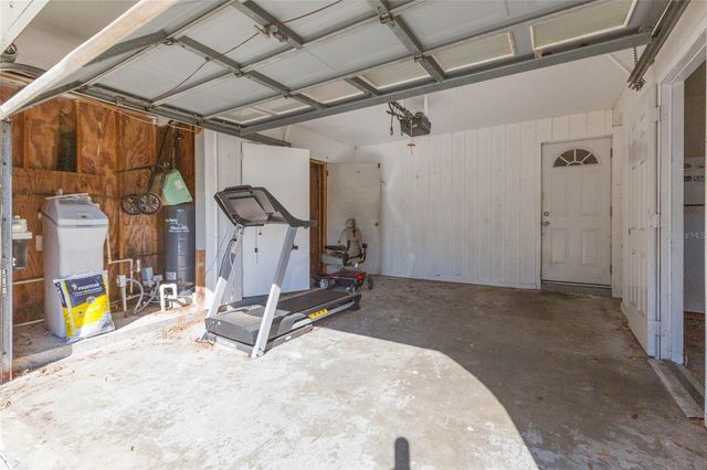 17616 EAGLE LANE, Lutz, FL 33558