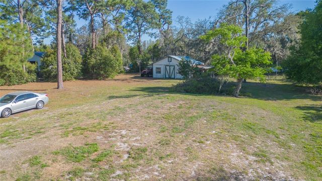 17616 EAGLE LANE, Lutz, FL 33558