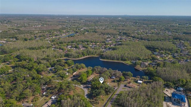 17616 EAGLE LANE, Lutz, FL 33558