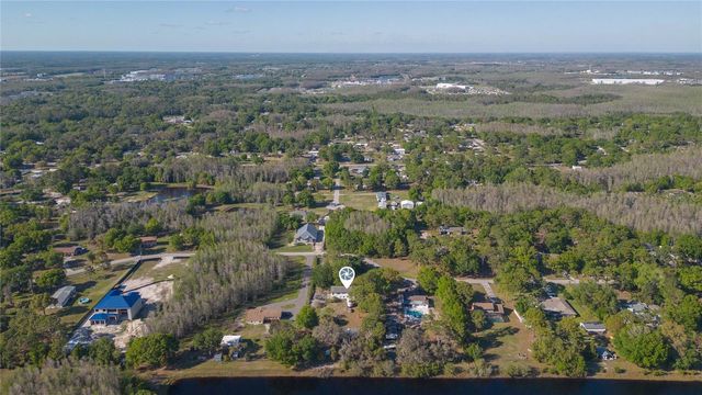 17616 EAGLE LANE, Lutz, FL 33558