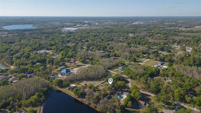 17616 EAGLE LANE, Lutz, FL 33558