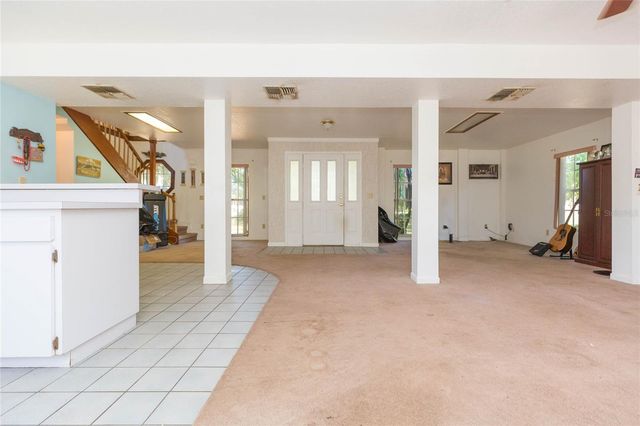 17616 EAGLE LANE, Lutz, FL 33558