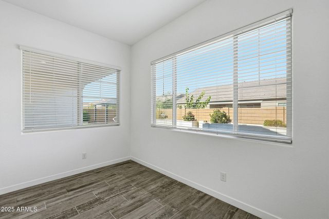 204 E TAURUS Place, Chandler, AZ 85249