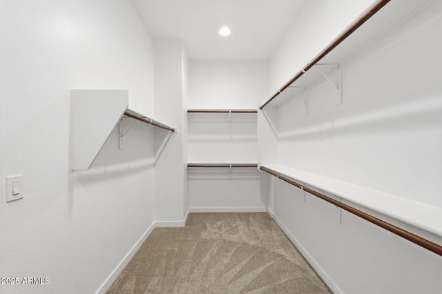 204 E TAURUS Place, Chandler, AZ 85249