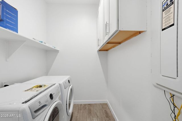 204 E TAURUS Place, Chandler, AZ 85249