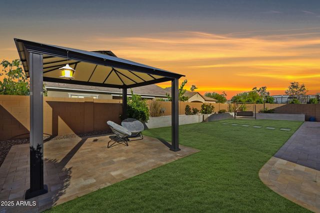 204 E TAURUS Place, Chandler, AZ 85249