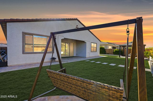 204 E TAURUS Place, Chandler, AZ 85249