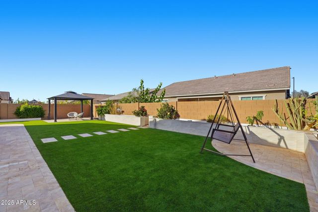 204 E TAURUS Place, Chandler, AZ 85249