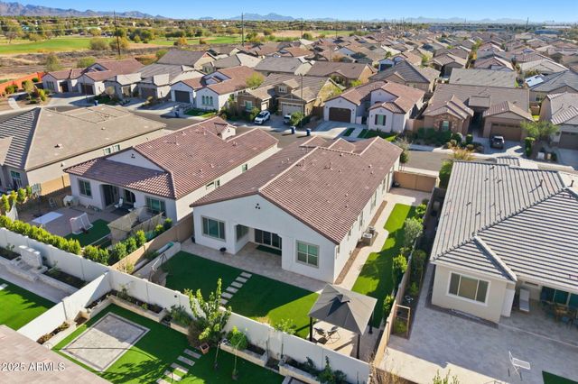 204 E TAURUS Place, Chandler, AZ 85249