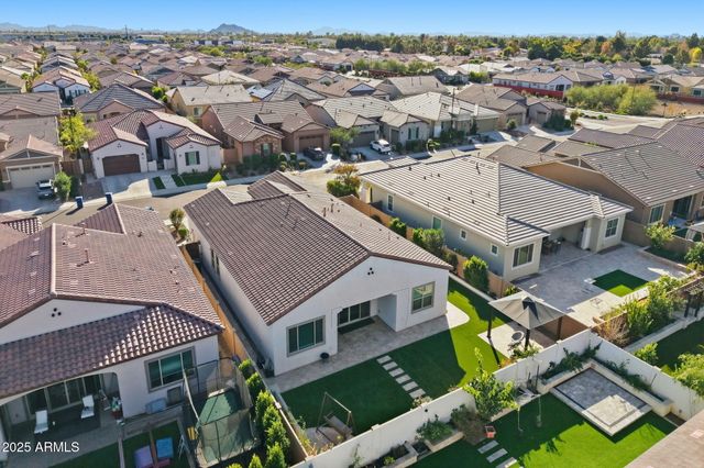 204 E TAURUS Place, Chandler, AZ 85249