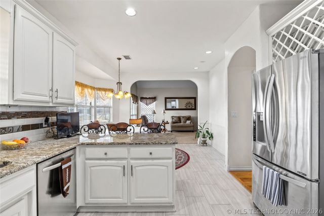 8402 N 100th East Avenue, Owasso, OK 74055