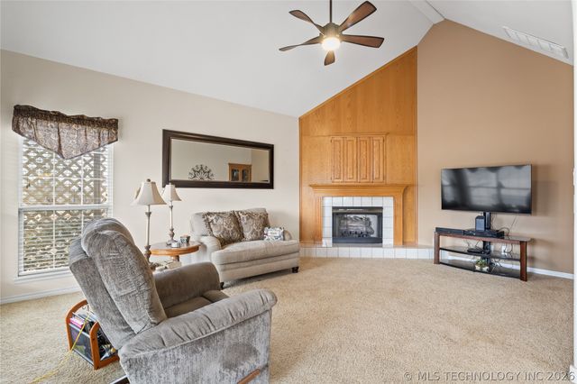 8402 N 100th East Avenue, Owasso, OK 74055