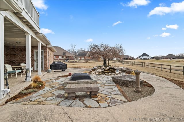 8402 N 100th East Avenue, Owasso, OK 74055