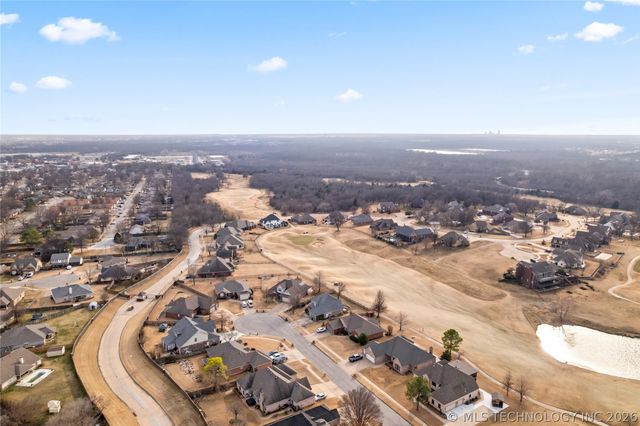 8402 N 100th East Avenue, Owasso, OK 74055