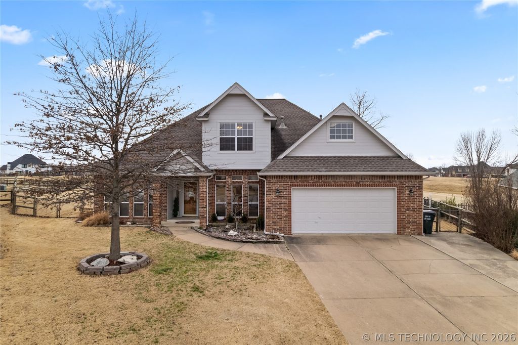 8402 N 100th East Avenue, Owasso, OK 74055
