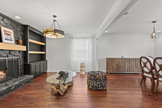 6016 Clifton Dr, Columbia, TN 38401