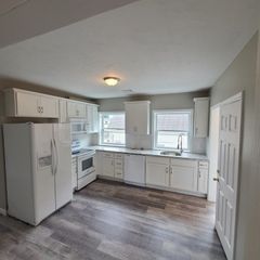 55 S Leyden St 2, Brockton, MA 02302