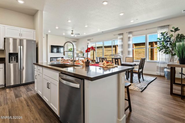 182 Silver Peak Loop 1, Carson City, NV 89701