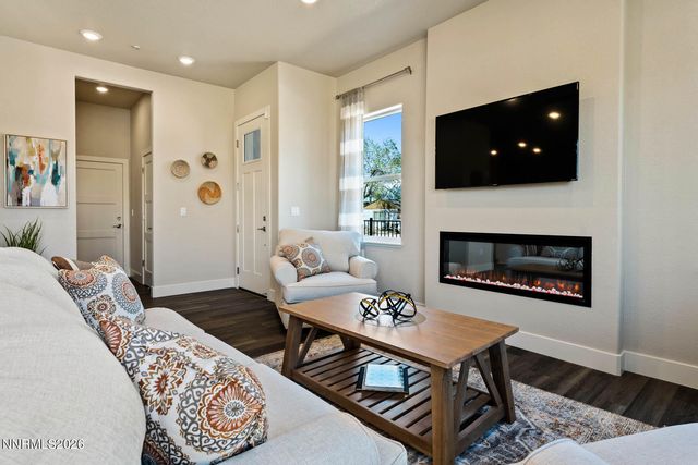 182 Silver Peak Loop 1, Carson City, NV 89701