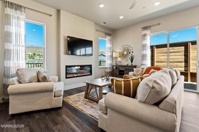 182 Silver Peak Loop 1, Carson City, NV 89701