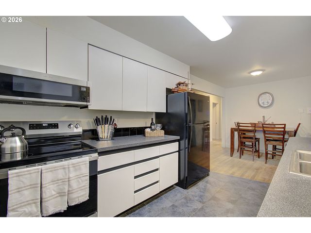 604 Se 103RD Ave, Vancouver, WA 98664