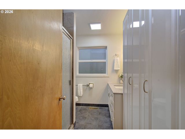 604 Se 103RD Ave, Vancouver, WA 98664