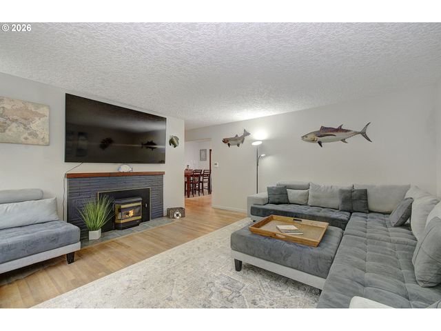 604 Se 103RD Ave, Vancouver, WA 98664