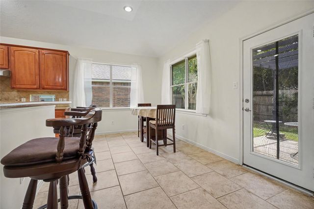 2129 Brittany Colony Drive, League City, TX 77573