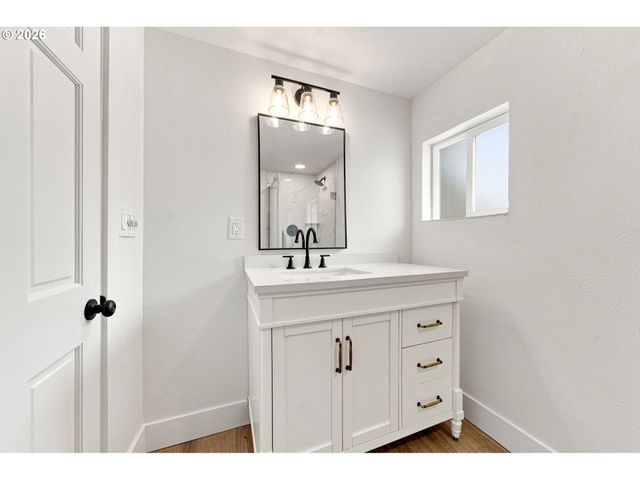 2505 LINCOLN Ave, Vancouver, WA 98660