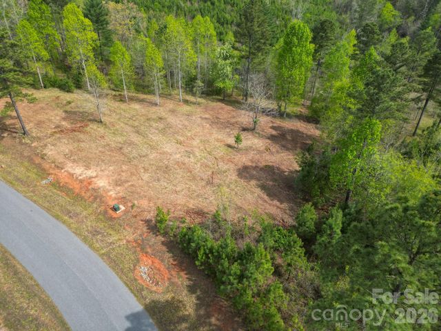 1997 Lake Vista Drive NE, Valdese, NC 28690