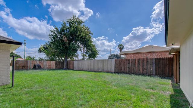 8103 Schaffer Lane, Houston, TX 77070