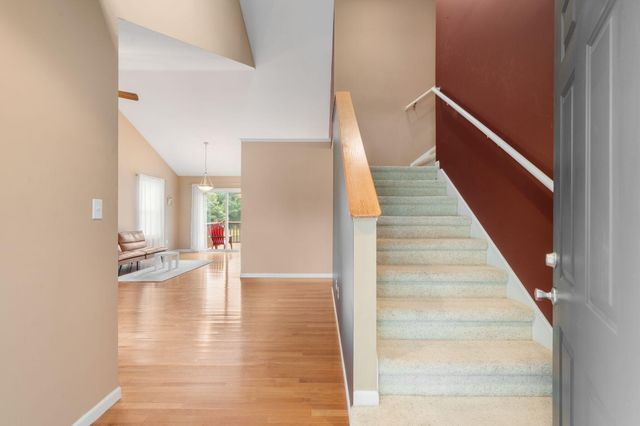 2101 BAY BROOK DR, Columbia, MO 65201