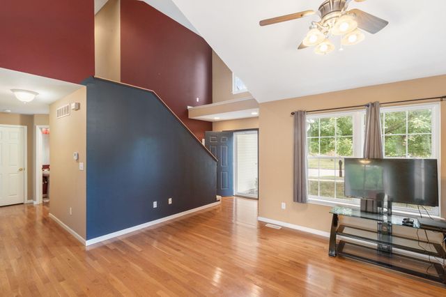 2101 BAY BROOK DR, Columbia, MO 65201