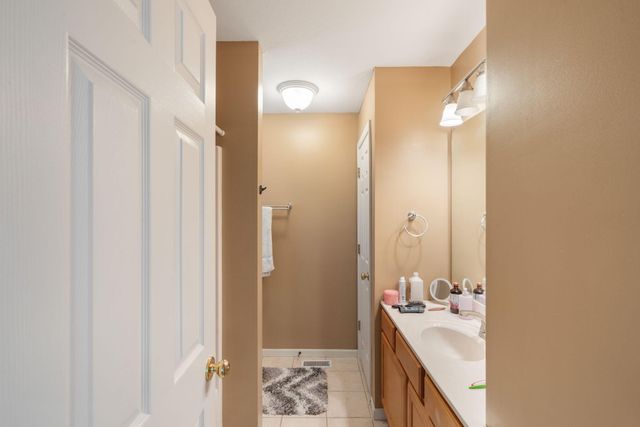 2101 BAY BROOK DR, Columbia, MO 65201