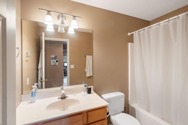 2101 BAY BROOK DR, Columbia, MO 65201