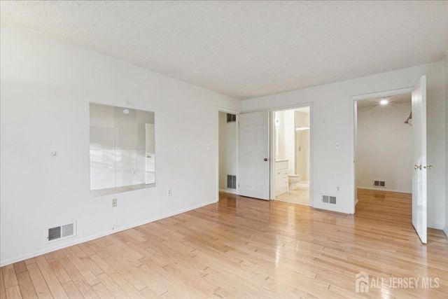 255 Hampshire Court, Piscataway, NJ 08854