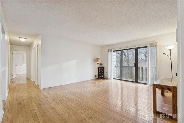 255 Hampshire Court, Piscataway, NJ 08854