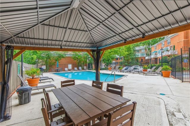 7500 Roswell Road 80, Atlanta, GA 30350