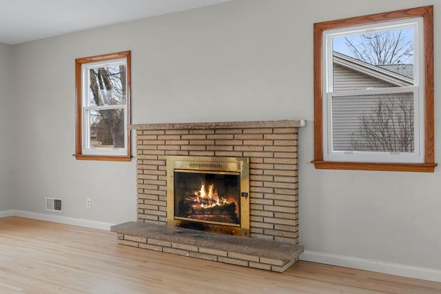 7624 Daleview Drive, Brooklyn Park, MN 55443