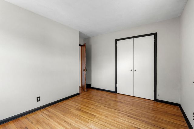 7624 Daleview Drive, Brooklyn Park, MN 55443