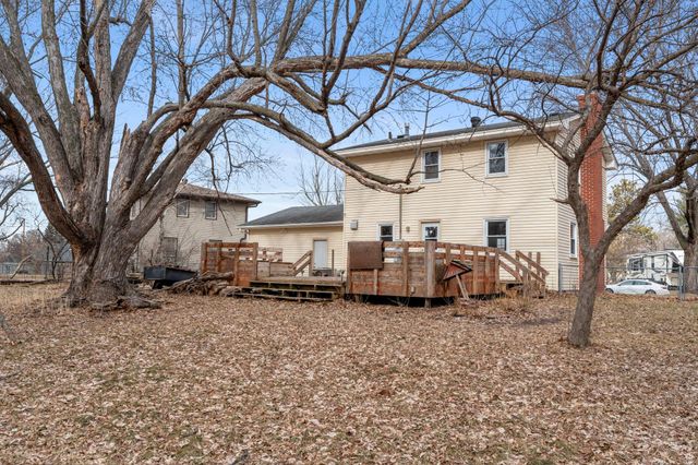 7624 Daleview Drive, Brooklyn Park, MN 55443