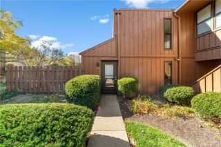 33803 Electric Boulevard D-15, Avon Lake, OH 44012