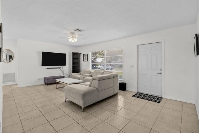 1549 SE Minorca Avenue, Port St. Lucie, Port St Lucie, FL 34952