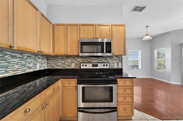 10849 DRAGONWOOD DRIVE, Tampa, FL 33647