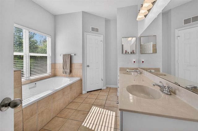 10849 DRAGONWOOD DRIVE, Tampa, FL 33647